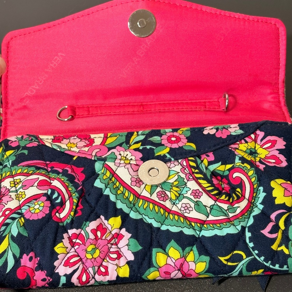 Vera Bradley Crossbody Wallet Womens OS‎ Navy Pink Good Quilted Paisley Floral - Picture 4 of 9